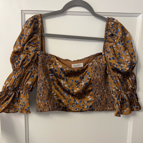 Vestique Ruched Balloon Sleeve Floral Cropped Blouse - Picture 3 of 4